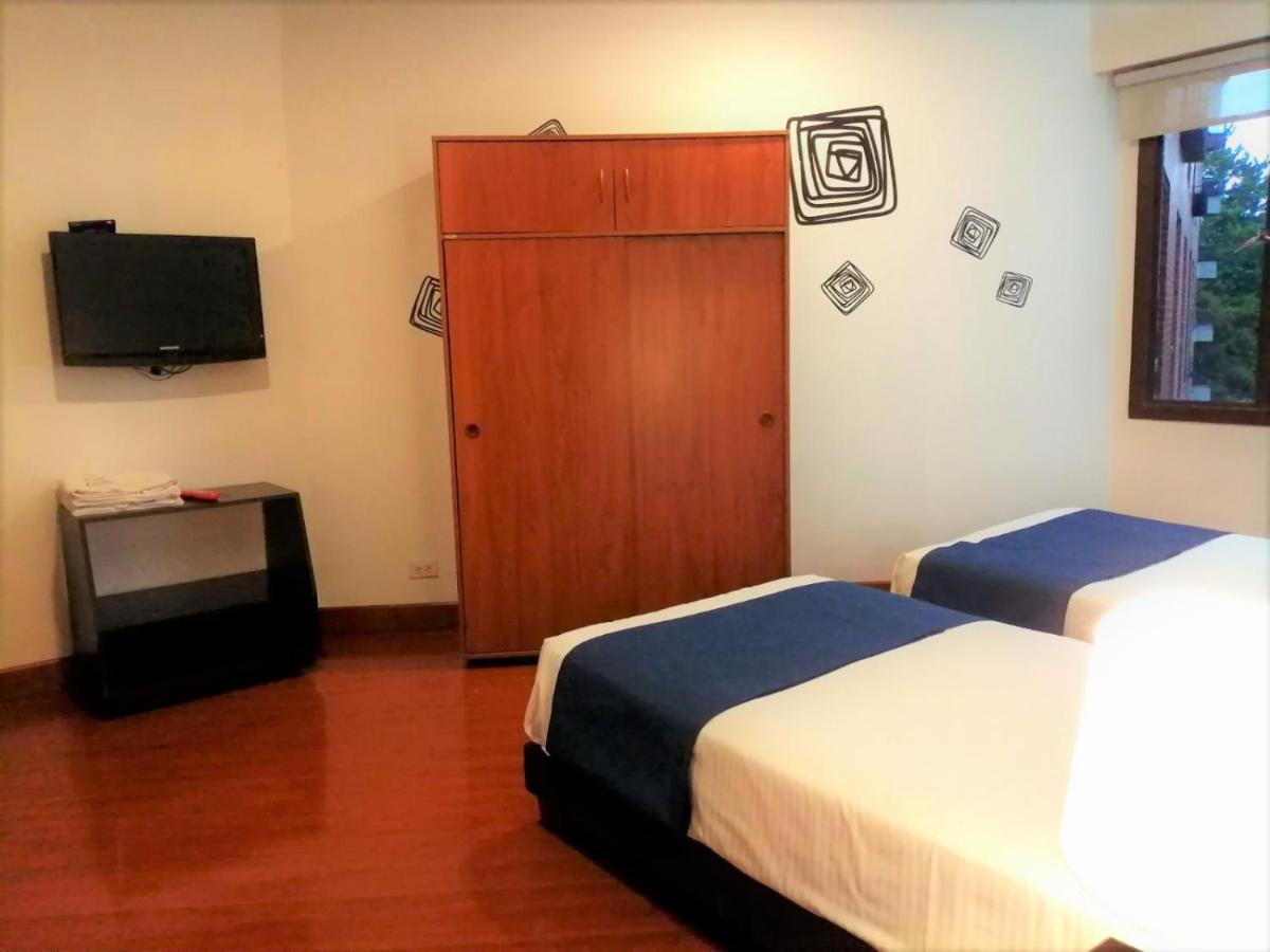 Cora 127 Plenitud Aparthotel โบโกตา ภายนอก รูปภาพ